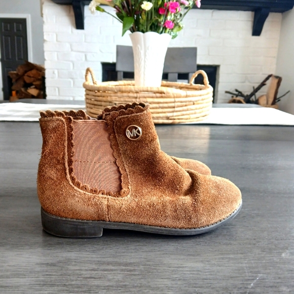 Michael Kors Kids Brown Ankle Boots NWOT size 12 Y - Picture 1 of 6